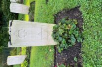 Grave of 15 year old Rifleman Barnett, Rifle House Cemetery, Ploegsteert Wood – RGJ Assoc London Branch, Rifleman of the Ypres Salient WW1 Tour