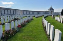 Tyne Cot Cemetery – RGJ Assoc London Branch, Rifleman of the Ypres Salient WW1 Tour